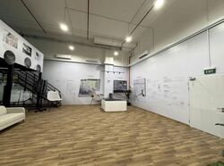 Space 18 (D12), Factory #545481811